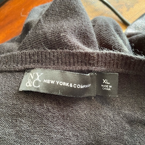 Black Sweater - Picture 7 of 9